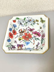 1980's vintage Gucci ceramic flower and butterflies plate, porcelain ashtray. Rarest masterpieces from Gucci and BERNARDAUD LIMOGES. Accornero Collection. 070301y1
