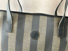 Vintage FENDI classic pecan stripe pattern large shopper tote bag with black leather handles. Daily use purse for Unisex. 070408re2