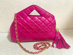 Vintage CHANEL pink lamb leather chain shoulder bag with fringe. Rare triangle handle handbag. Must have purse. 070225ac6