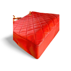 Vintage CHANEL red lambskin square shoulder bag with gold tone chain straps and gold CC. Paris limited edition. Classic purse. 060719ys