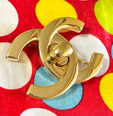Vintage CHANEL golden turn lock CC pin brooch. Very classic and popular jewelry. Coco mark brooch. CC brooch. 050730ra