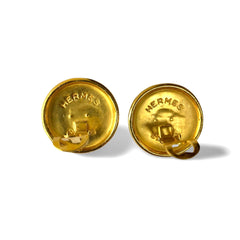 Vintage HERMES gold tone round earrings with Pegasus. 3cm width. Fabulous jewelry piece back in the old era. 050610ya