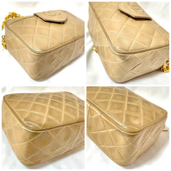 Vintage Chanel tanned beige lambskin camera bag style chain shoulder bag with fringe and CC stitch mark on pentagon flap. 051205ac3