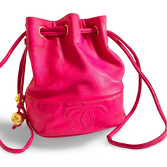 Vintage CHANEL fusia pink lambskin hobo bucket shoulder bag with CC golden balls and CC stitch mark. 050919ac1