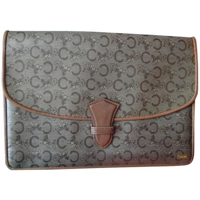 Vintage CELINE brown beige classic C logo and carriage pattern clutch bag, mini document case with leather trimmings. 050320r15