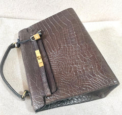 Vintage Mulberry darkbrown croc embossed leather Kelly bag with shoulder strap. Roger Saul era. Rare masterpiece. 070220yf