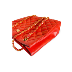 Vintage CHANEL red lambskin square shoulder bag with gold tone chain straps and gold CC. Paris limited edition. Classic purse. 060719ys