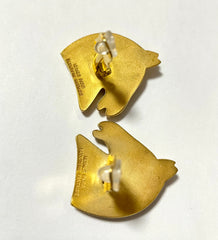 W5 Vintage HERMES gold tone horse earrings. Fun and unique jewel piece from Bijouterie Fantaisie collection. 050901ya