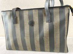 Vintage FENDI classic pecan stripe pattern large shopper tote bag with black leather handles. Daily use purse for Unisex. 070408re2