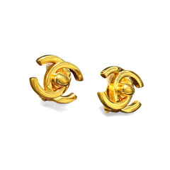 Vintage CHANEL golden turn lock CC earrings. Very classic and popular jewelry. Coco mark earrings. 060810y3