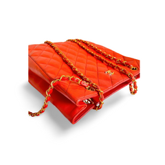 Vintage CHANEL red lambskin square shoulder bag with gold tone chain straps and gold CC. Paris limited edition. Classic purse. 060719ys