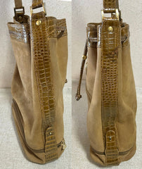 Vintage FENDI tan brown leather bucket hobo shoulder bag with croc embossed enamel leather trimmings and a golden logo charm. Unisex. 060711