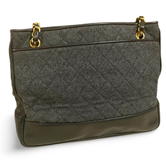 Vintage CHANEL taupe grey canvas and lambskin shoulder tote bag with gold tone chain straps and a CC ball charm. 070125ap2