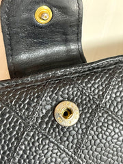W3. Vintage CHANEL black caviar leather wallet with stitches and gold tone CC motif. Perfect gift. 050531ya1