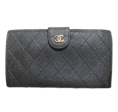W3. Vintage CHANEL black caviar leather wallet with stitches and gold tone CC motif. Perfect gift. 050531ya1