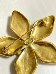Vintage CHANEL Gold tone star, flower brooch with CC mark. Elegant and classic. Best vintage gift. 050817ys2