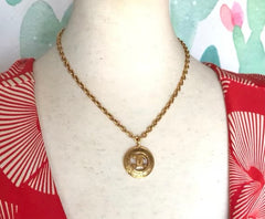 MINT. Vintage CHANEL golden chain necklace with a cutout round CC mark pendant top. Classic and simple jewelry. 0602064