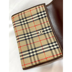 Vintage Burberry classic beige nova check fabric mini clutch wallet purse leather trimmings. Unisex purse. 051206ya1