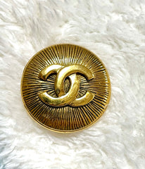Vintage CHANEL round CC brooch, sunburst design. Made in France. Hat, scarf, jacket. Great gift. 050421ya1