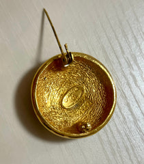 Vintage CHANEL round CC brooch, sunburst design. Made in France. Hat, scarf, jacket. Great gift. 050421ya1