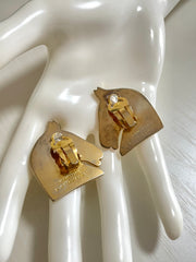 Vintage HERMES gold tone horse earrings. Fun and unique jewel piece from Bijouterie Fantaisie collection. 050618ya