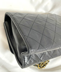Vintage CHANEL black fringe camera bag with double flaps. Must have collar design flap shoulder bag. 0408151