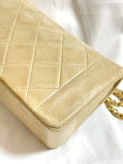 Vintage CHANEL beige lambskin classic 2.55 flap chain shoulder bag, Diana bag with gold tone CC closure. Must have daily use purse. 050310ra