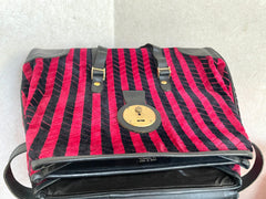 Vintage Roberta di Camerino red and black velvet chevron kelly handbag with golden logo motif. Rare masterpiece purse. 0501101ac