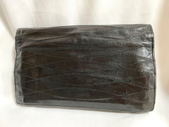 Vintage CHANEL black lambskin oval stitch clutch bag, wallet, pouch, mini purse, coin case with kiss lock case. 0410243