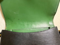 Vintage Louis Vuitton rare black epi mod shoulder bag with green bullseye. Unique epi purse. 0410282