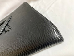 W3. Vintage Louis Vuitton black epi trapezoid mod style clutch bag. One unique purse from epi line. Unisex and daily use. Trapeze bag. 0407261