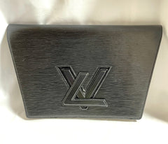 W3. Vintage Louis Vuitton black epi trapezoid mod style clutch bag. One unique purse from epi line. Unisex and daily use. Trapeze bag. 0407261