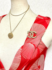 W2 Vintage Chanel CC brooch with crystals. Must have classic jewelry. Great gift. 0407265