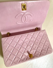 Vintage CHANEL milky pink 2.55 shoulder bag with golden CC closure. Rare color classic purse for daily use. Must have. 0408241