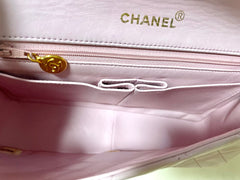Vintage CHANEL milky pink 2.55 shoulder bag with golden CC closure. Rare color classic purse for daily use. Must have. 0408241