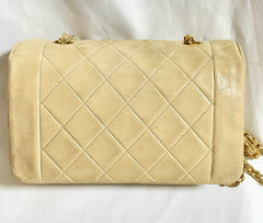 Vintage CHANEL beige lambskin classic 2.55 flap chain shoulder bag, Diana bag with gold tone CC closure. Must have daily use purse. 050310ra