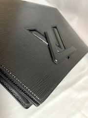 W3. Vintage Louis Vuitton black epi trapezoid mod style clutch bag. One unique purse from epi line. Unisex and daily use. Trapeze bag. 0407261