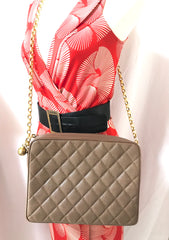 Vintage Chanel large brown caviar leather 2.55 camera bag style chain shoulder bag with golden CC ball charm. Must have purse. 0405161