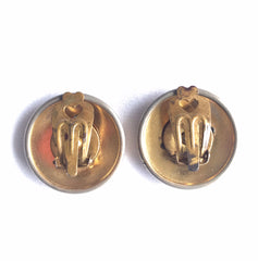 Vintage HERMES gold tone round earrings with trumpet and ribbon design. jewelry piece back in the old era. Classic Sellier series. 210805