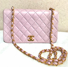 Vintage CHANEL milky pink 2.55 shoulder bag with golden CC closure. Rare color classic purse for daily use. Must have. 0408241