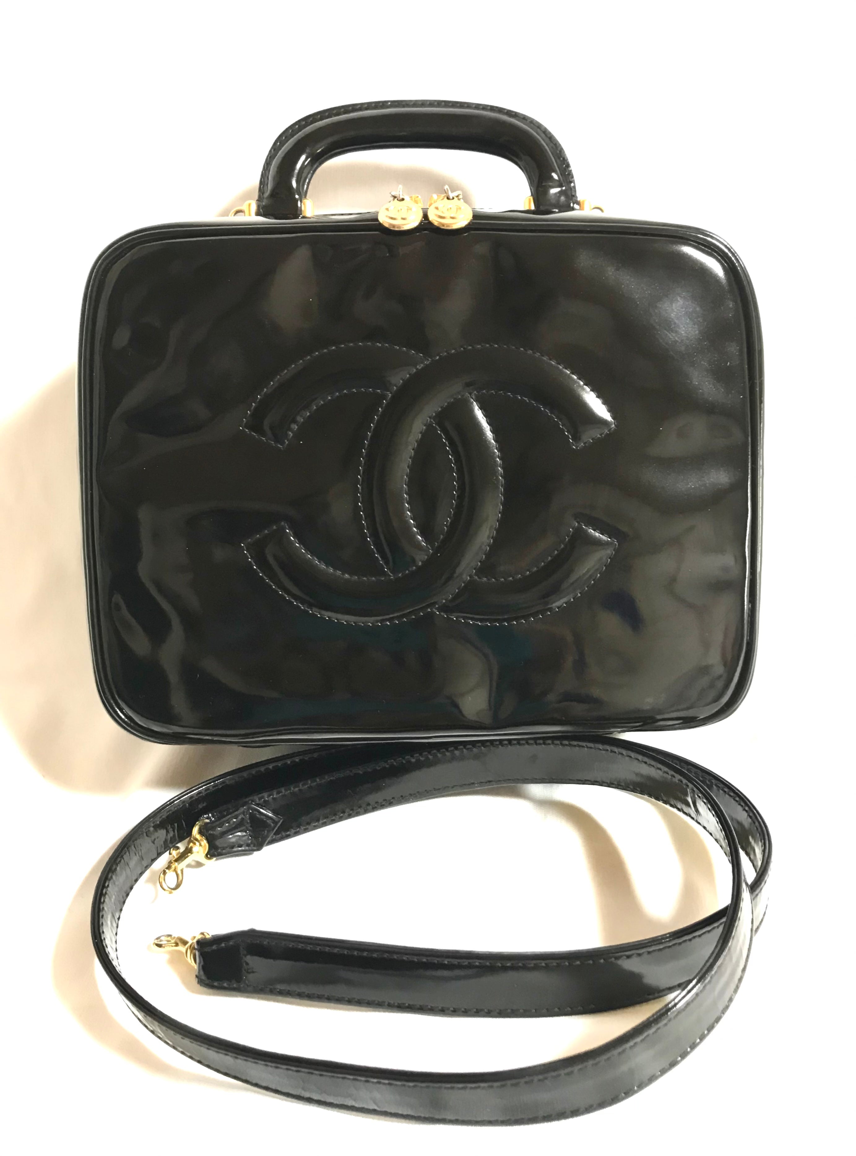 Vintage CHANEL patent enamel vanity bag, lunchbox shape shoulder bag with large CC stitch motif. 050320r5