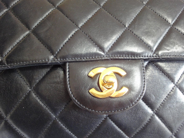 Very beautiful vintage Chanel Full Flap handbag in off-white quilted  lambskin, garniture en métal doré Eggshell Leather ref.525607 - Joli Closet