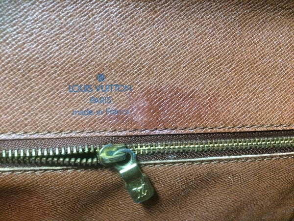 90's Vintage Louis Vuitton monogram handbag. Elegant and classic