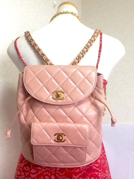 dug lidelse Ikke nok Vintage CHANEL quilted pink lamb leather backpack with golden chain st –  eNdApPi ***where you can find your favorite designer  vintages.....authentic, affordable, and lovable....