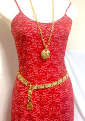 80's Vintage CHANEL beige leather thick chain belt with golden CC and mademoiselle charm. Nice and heavy single layer belt from CHANEL.