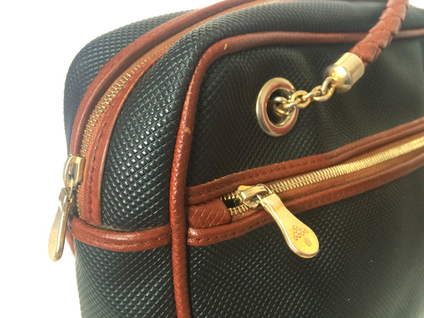 Vintage Bottega Veneta brown leopard handbag with golden handles. Can –  eNdApPi ***where you can find your favorite designer  vintages..authentic, affordable, and lovable.