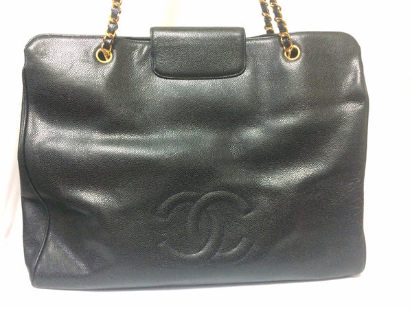 Reserved for Leonis. Vintage CHANEL black caviar leather Overnighter, –  eNdApPi ***where you can find your favorite designer  vintages..authentic, affordable, and lovable.