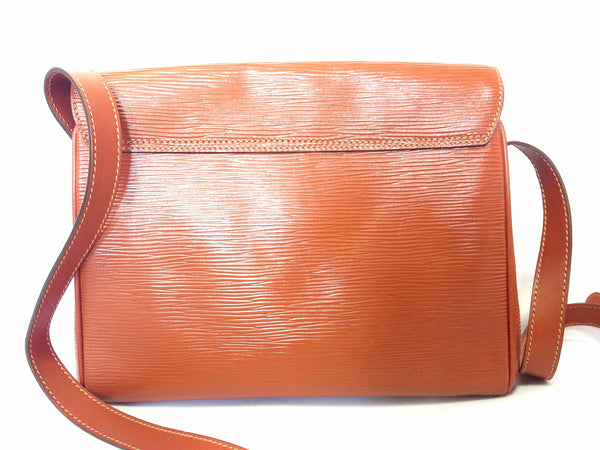 Vintage FENDI brown epi leather messenger bag, shoulder purse with ico –  eNdApPi ***where you can find your favorite designer  vintages..authentic, affordable, and lovable.