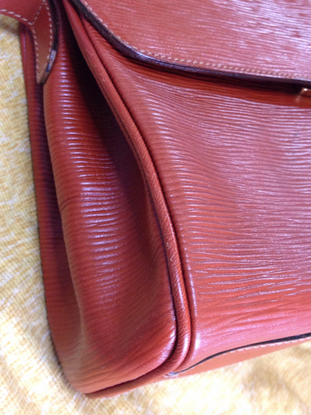 Vintage Fendi brown epi leather messenger bag, shoulder purse with ico –  eNdApPi ***where you can find your favorite designer  vintages..authentic, affordable, and lovable.