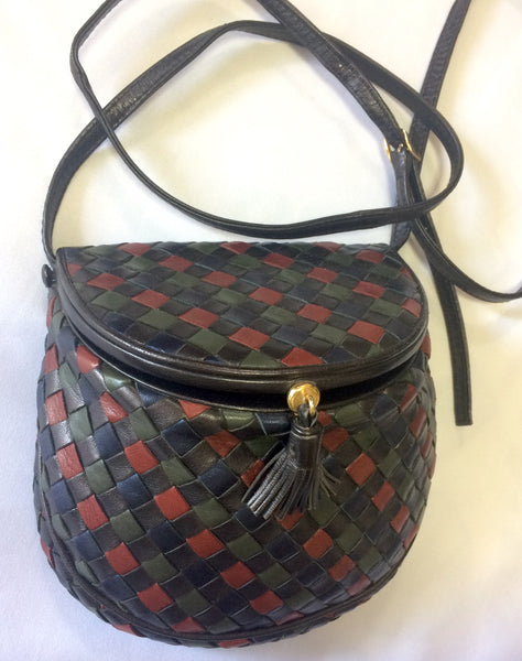 Vintage Bally black woven intrecciato design leather clutch purse, pou –  eNdApPi ***where you can find your favorite designer  vintages..authentic, affordable, and lovable.